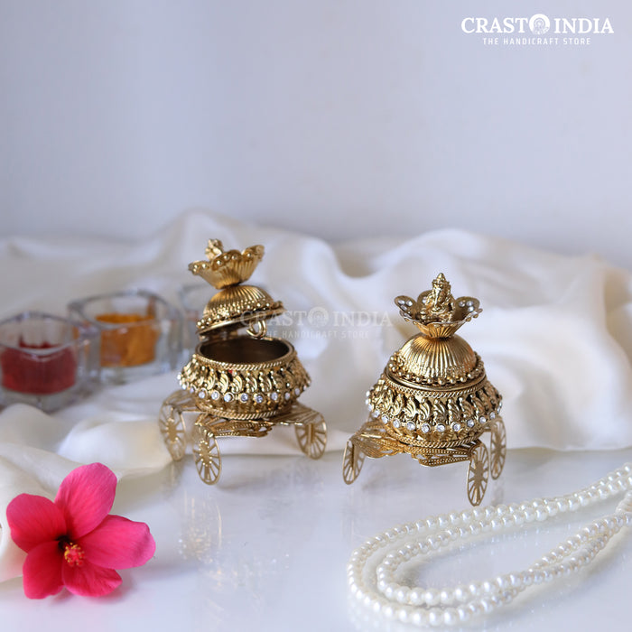 PACK OF 2 - CRASTO INDIA HANDCRAFTED GANPATI ON CHARIOT SINDOOR DABBI WITH BEAUTIFUL HAND CARVING